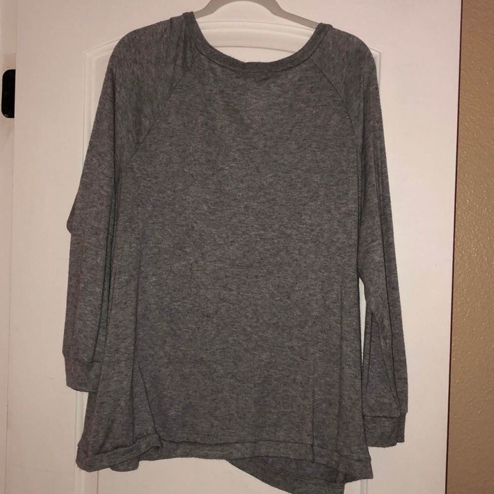 Maurice’s Side Button Top - Picture 4 of 7